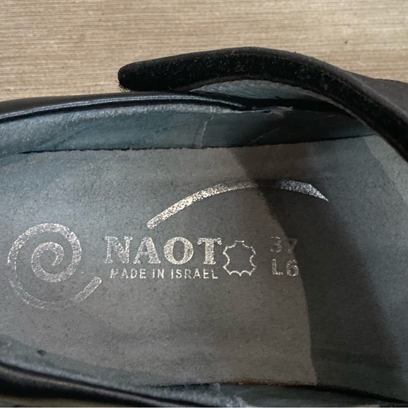 NAOT Sz 6 Two Toned Mary Jane Style Comfort Sandals - Picture 4 of 11